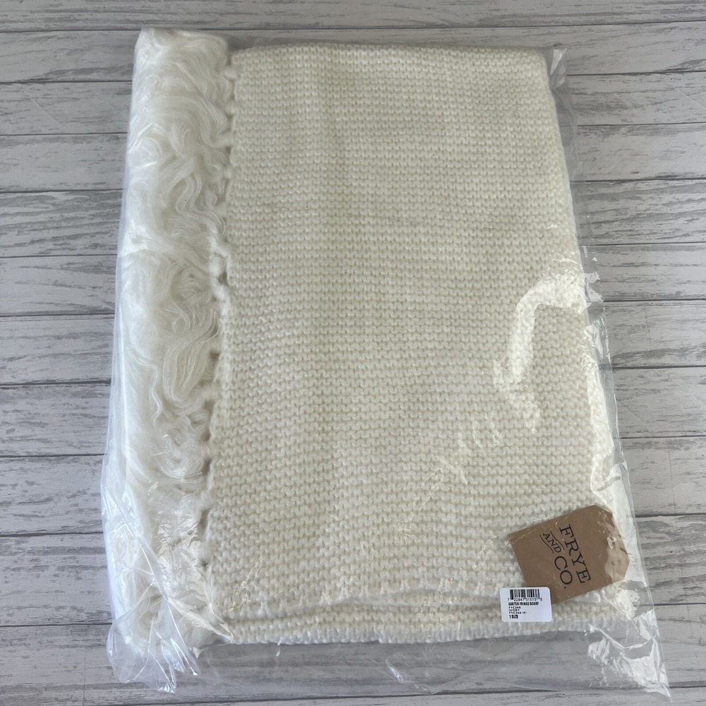 Frye and Co Womens Scarves Garter Fringe Ivory Sparkle Mouline Striped Lot Of 2‎ - Picture 13 of 13